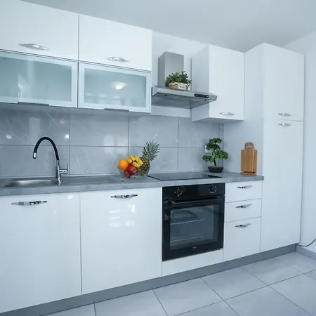 Casa Mia With Pool Σπίτι διακοπών Sukošan