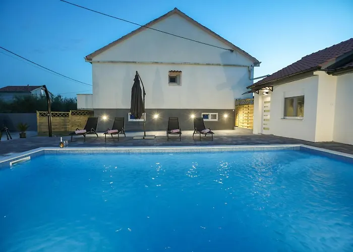 Casa Mia With Pool Vikendica *