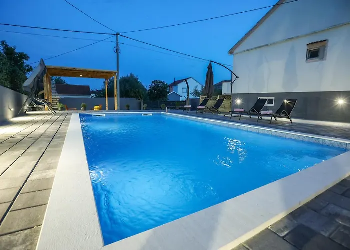 Дом отдыха Casa Mia With Pool