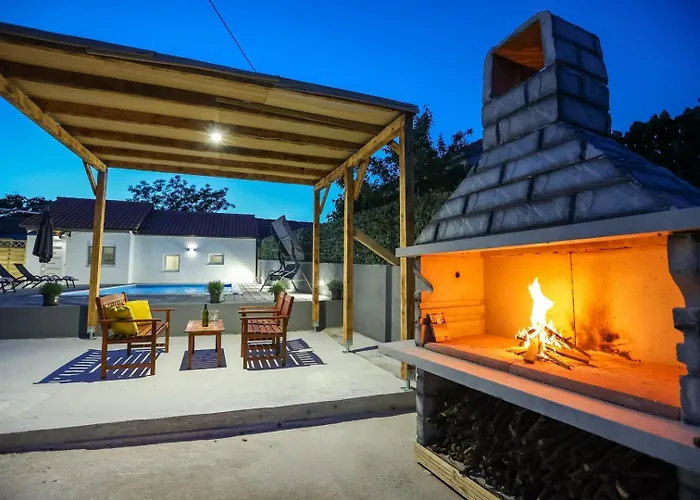 Дом отдыха Casa Mia With Pool