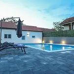 Casa Mia With Pool
