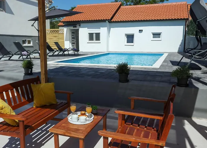 Casa Mia With Pool Holiday home *